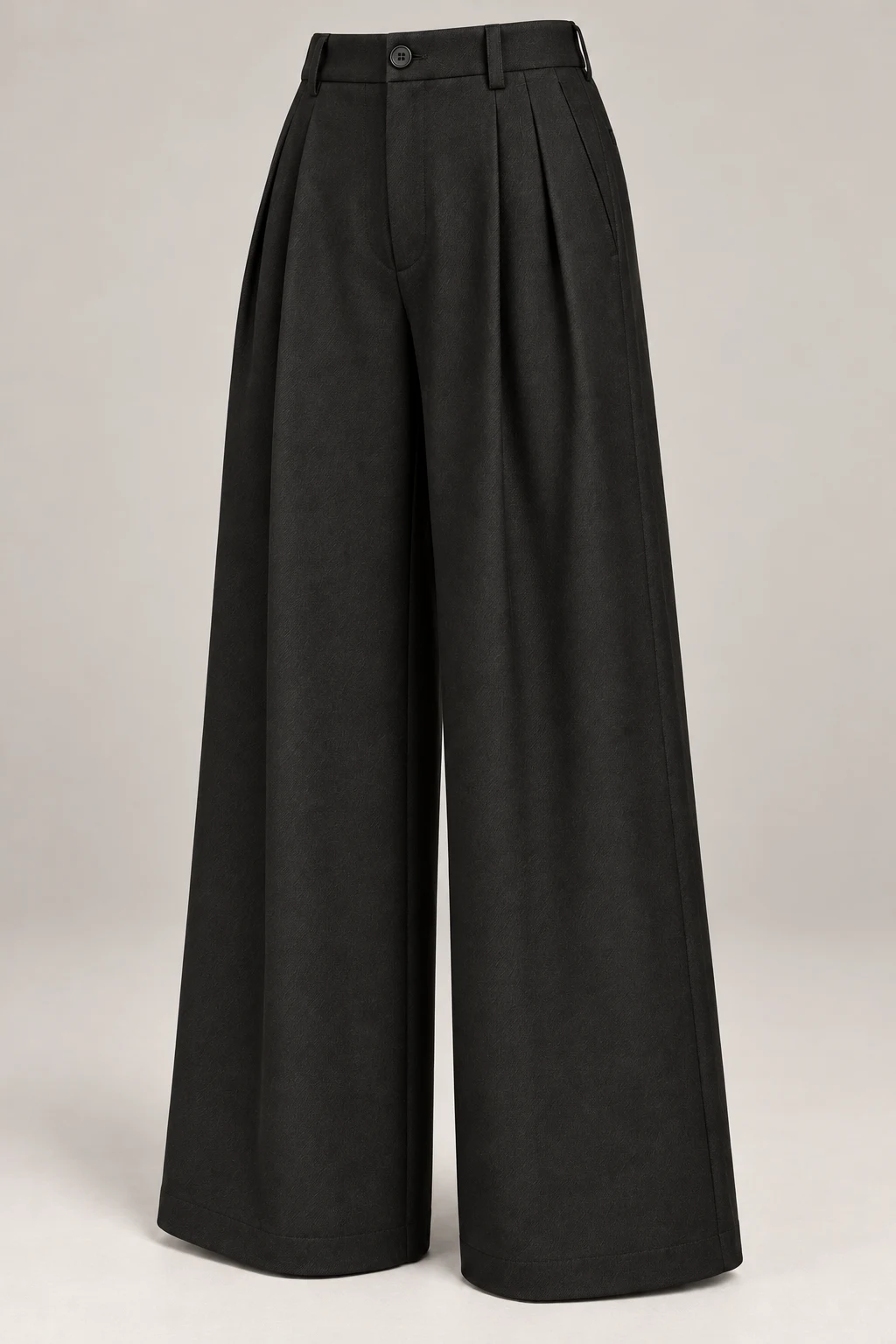 Pleated Wide-Leg Trouser in Ink black — Three-quarter