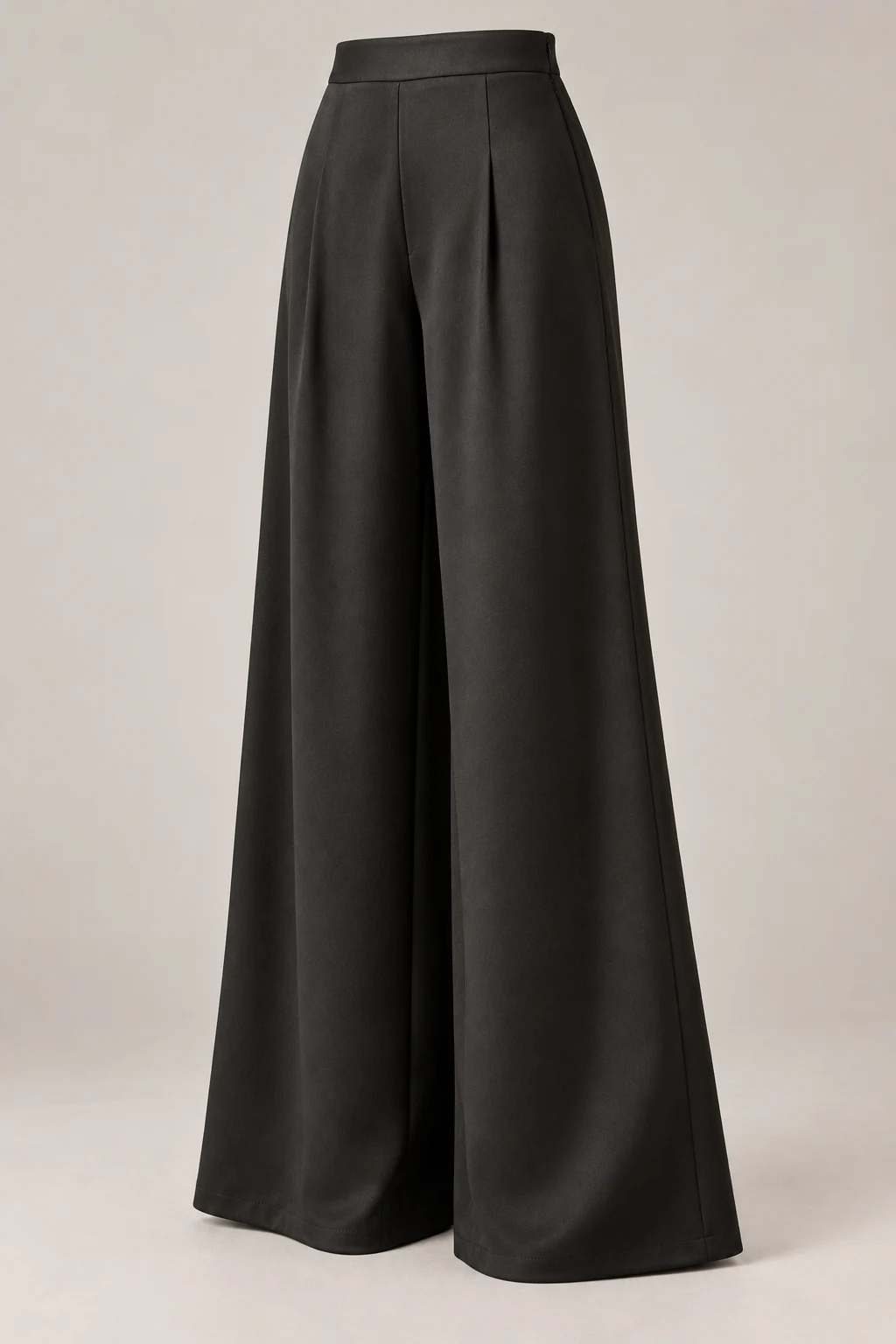 Fluid Evening Trouser in Ink black — Three-quarter
