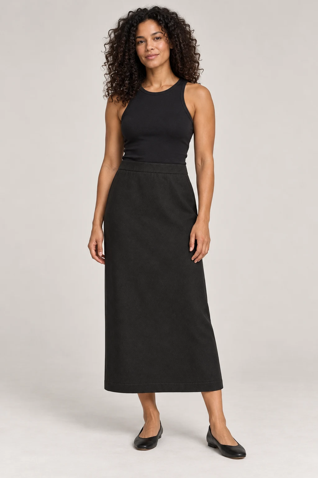 Everyday Midi Skirt in Ink black — On model