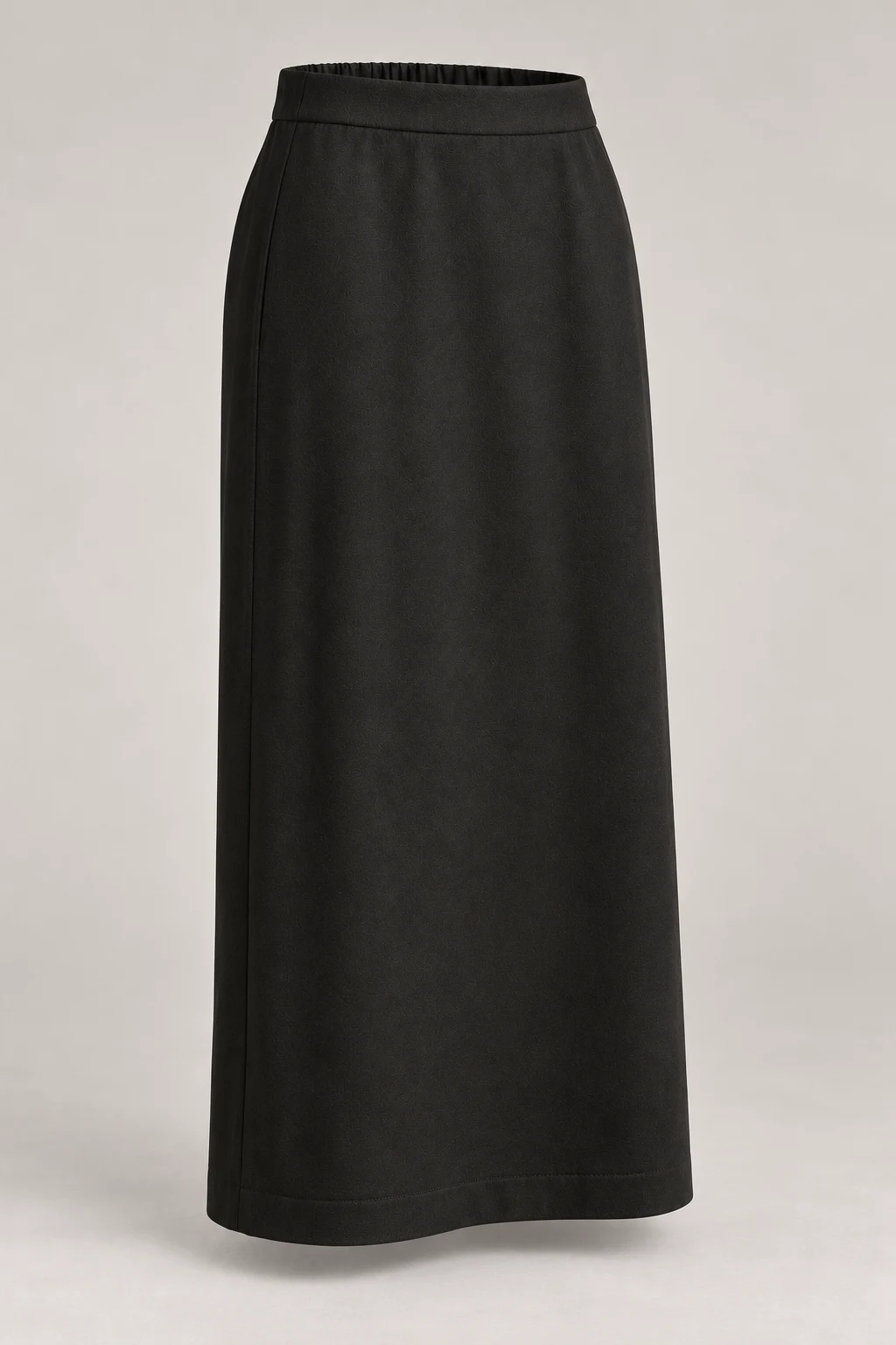 Everyday Midi Skirt in Ink black — Three-quarter